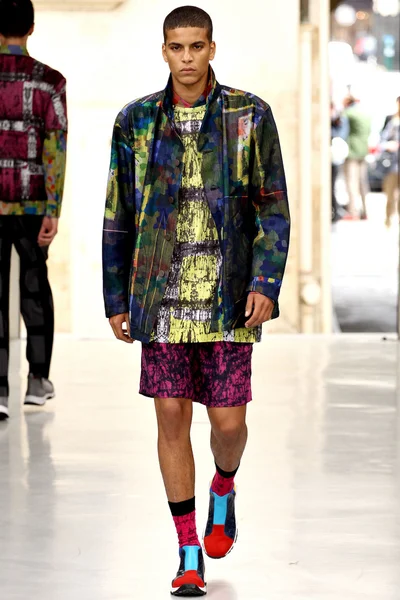 Look 4